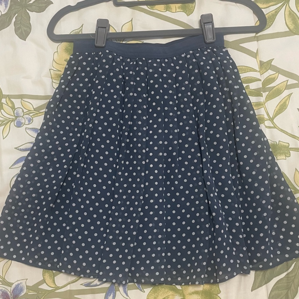UNIQLO POLKA DOT SKIRT XS